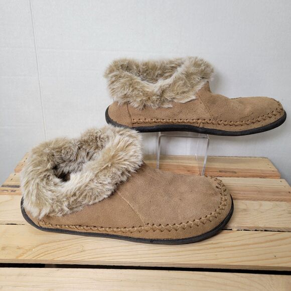 Magellan Outdoors Suede Moccasins Boots Brown w. Fur around Ankle - Size 9 - Picture 1 of 7